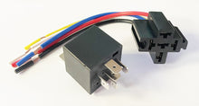 Load image into Gallery viewer, Universal Relay with Base - 5 Pin - 12v 40Amp.